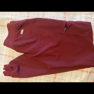 Figs burgundy Zamora joggers